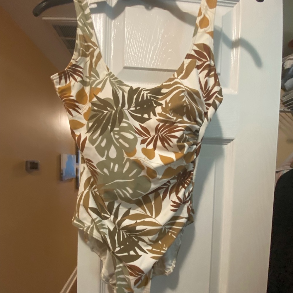One piece tropical swimsuit size 6